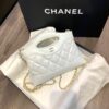 CHANEL - Image 1