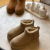 UGG - Image 2